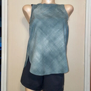 Athleta women’s shirt XS zephyr refined tank top sleeveless  athletic green grey